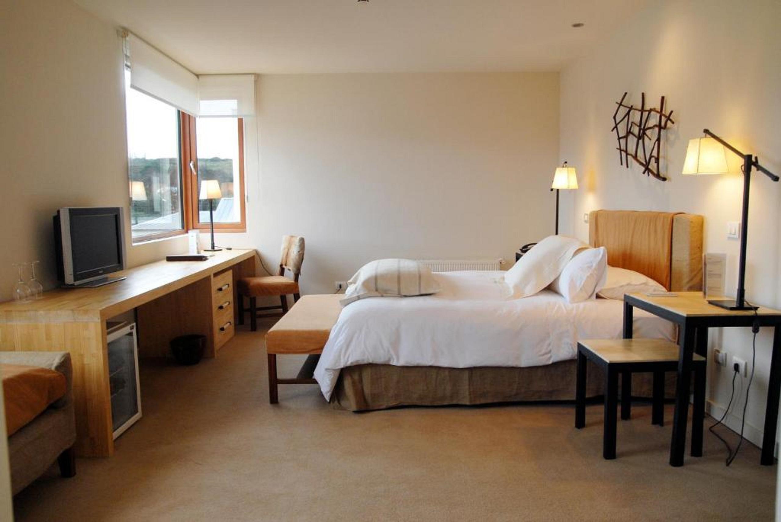 Enjoy Puerto Varas Buitenkant foto A room at the hotel