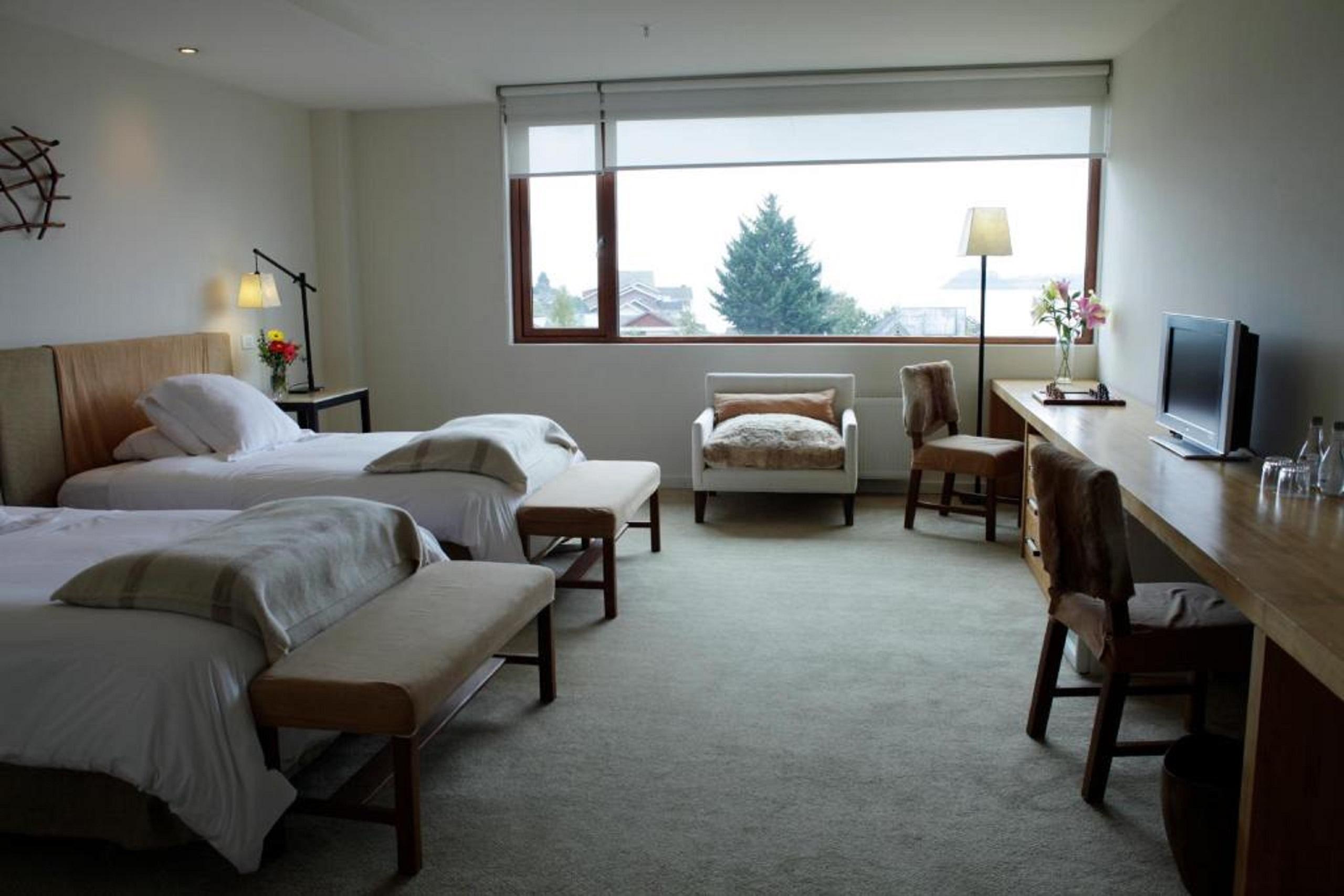 Enjoy Puerto Varas Buitenkant foto A room at the hotel