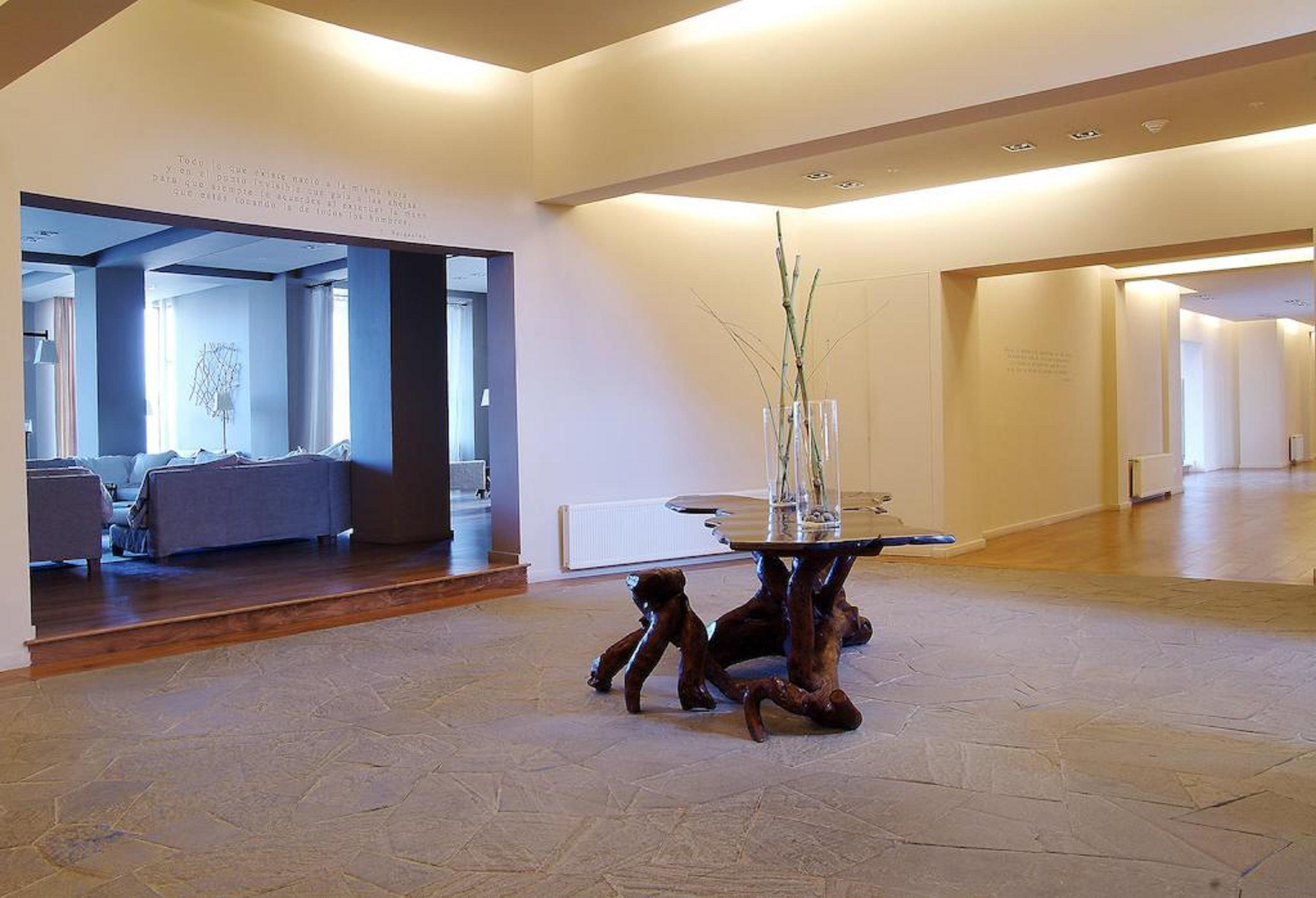 Enjoy Puerto Varas Buitenkant foto The interior of the hotel