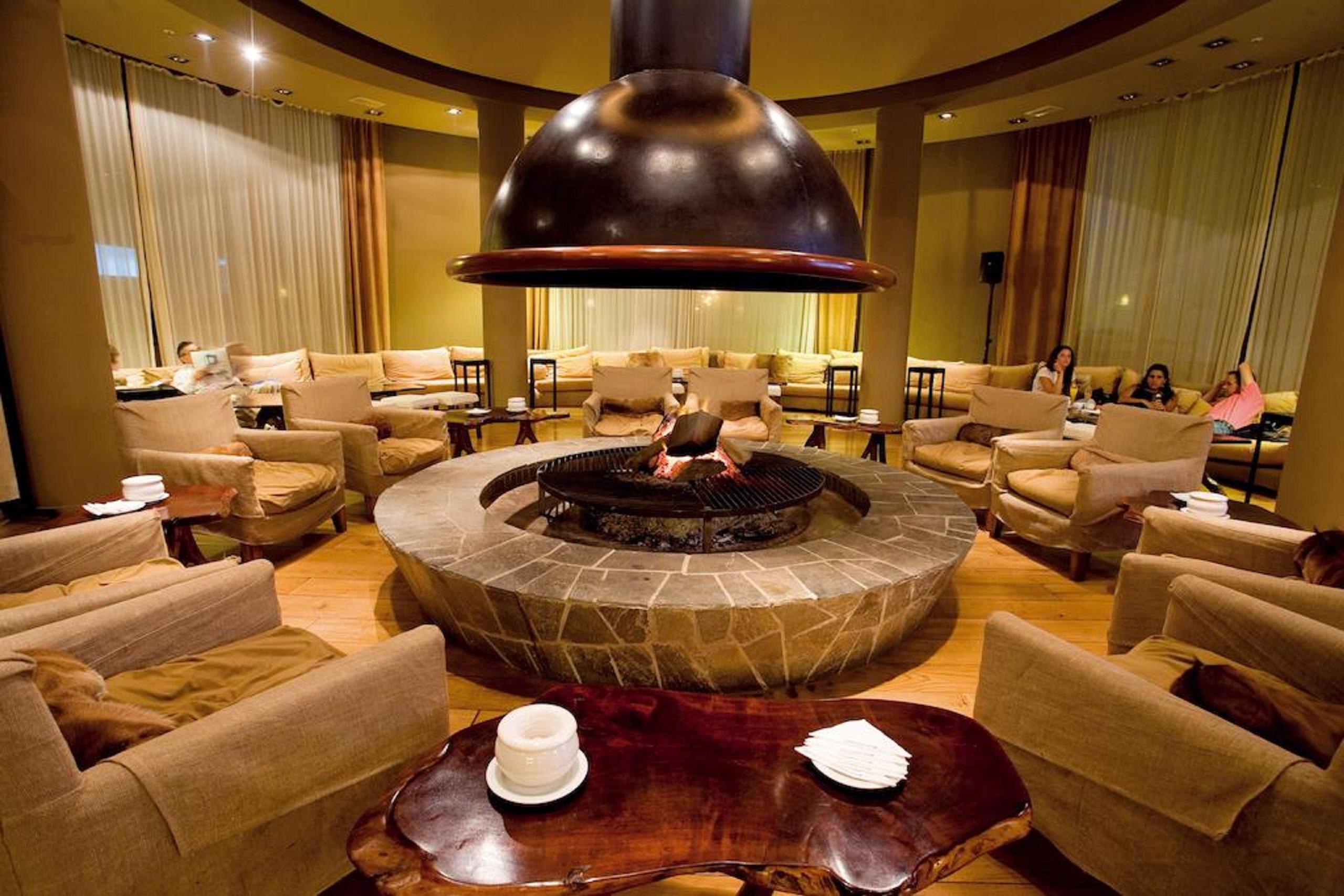 Enjoy Puerto Varas Interieur foto The lounge at the airport