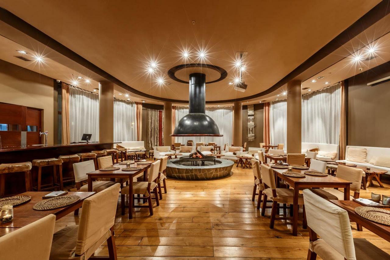 Enjoy Puerto Varas Buitenkant foto Restaurant in the hotel